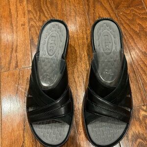 Clarks Privo Black Leather Sandals  7